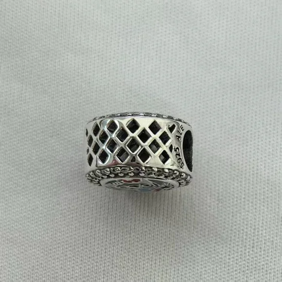 Pandora DISNEYLAND PARIS Stitch button Charm, S925 Silver Jewelry - Picture 3 of 4